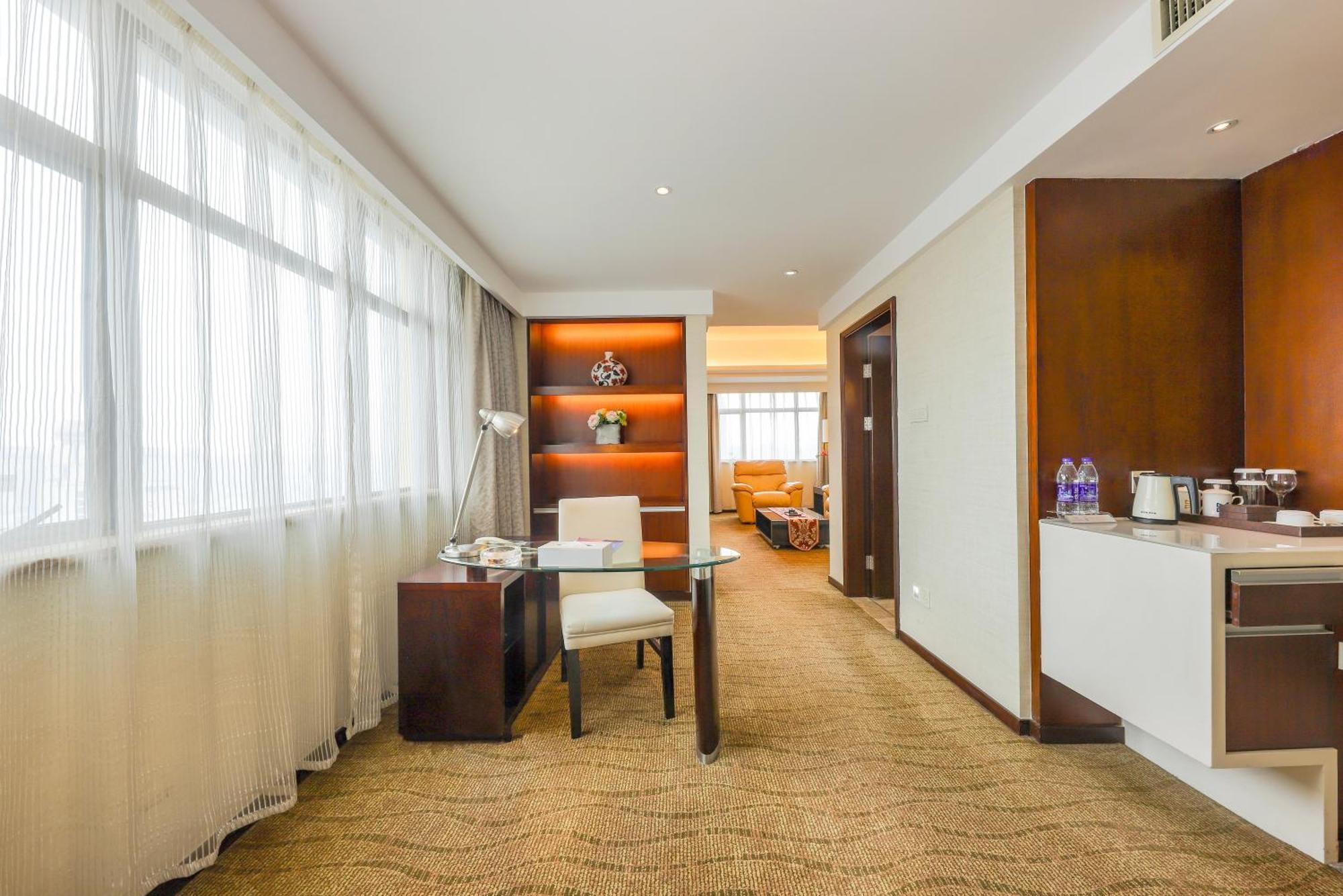Zhengzhou Yuehai Hotel Eksteriør billede